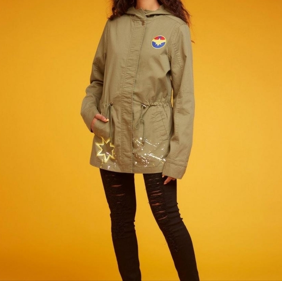 Her Universe Marvel Ms. Marvel Patch Girls Anorak Jacket - Picture 13 of 13